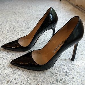 Manolo Blahnik BB 105 Patent Leather Black Pump Size 35.5